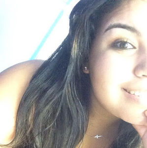 Meet your Posher, Alexis